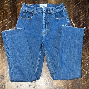 Abercrombie & Fitch Slim Curve Love Straight Ultra High Rise